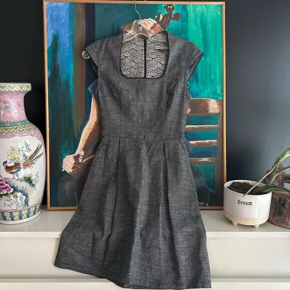 Jennifer Glasgow Chic Charcoal Cap Sleeve Mini Dress XS - Picture 9 of 13